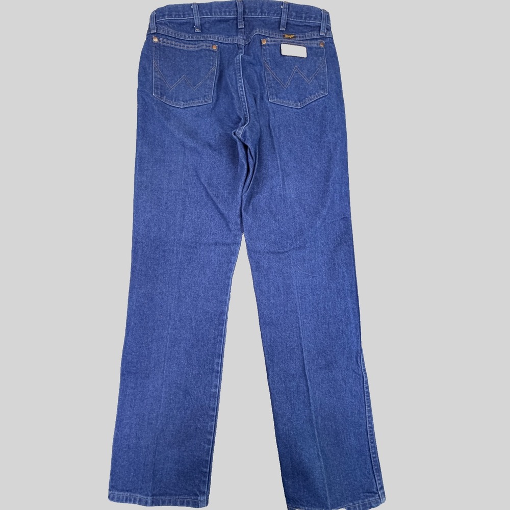 Wrangler Jeans Mens Sz 38x34 Blue Denim (Actual Sz 37X32) Thrashed Bootcut - Picture 2 of 11